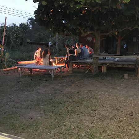 Sleepy Hut Pai Hotel Esterno foto