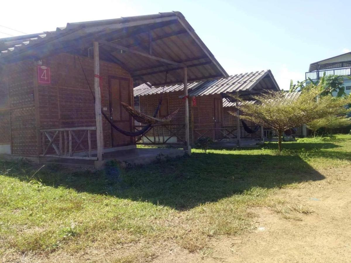 Sleepy Hut Pai Hotel Esterno foto