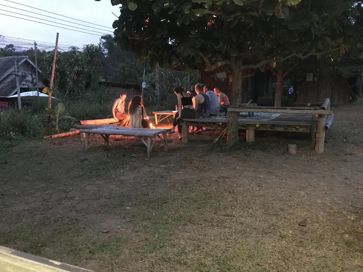 Sleepy Hut Pai Hotel Esterno foto